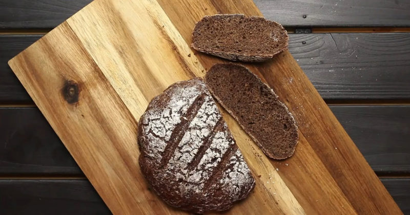 ржаной хлеб, приготовленный самостоятельно